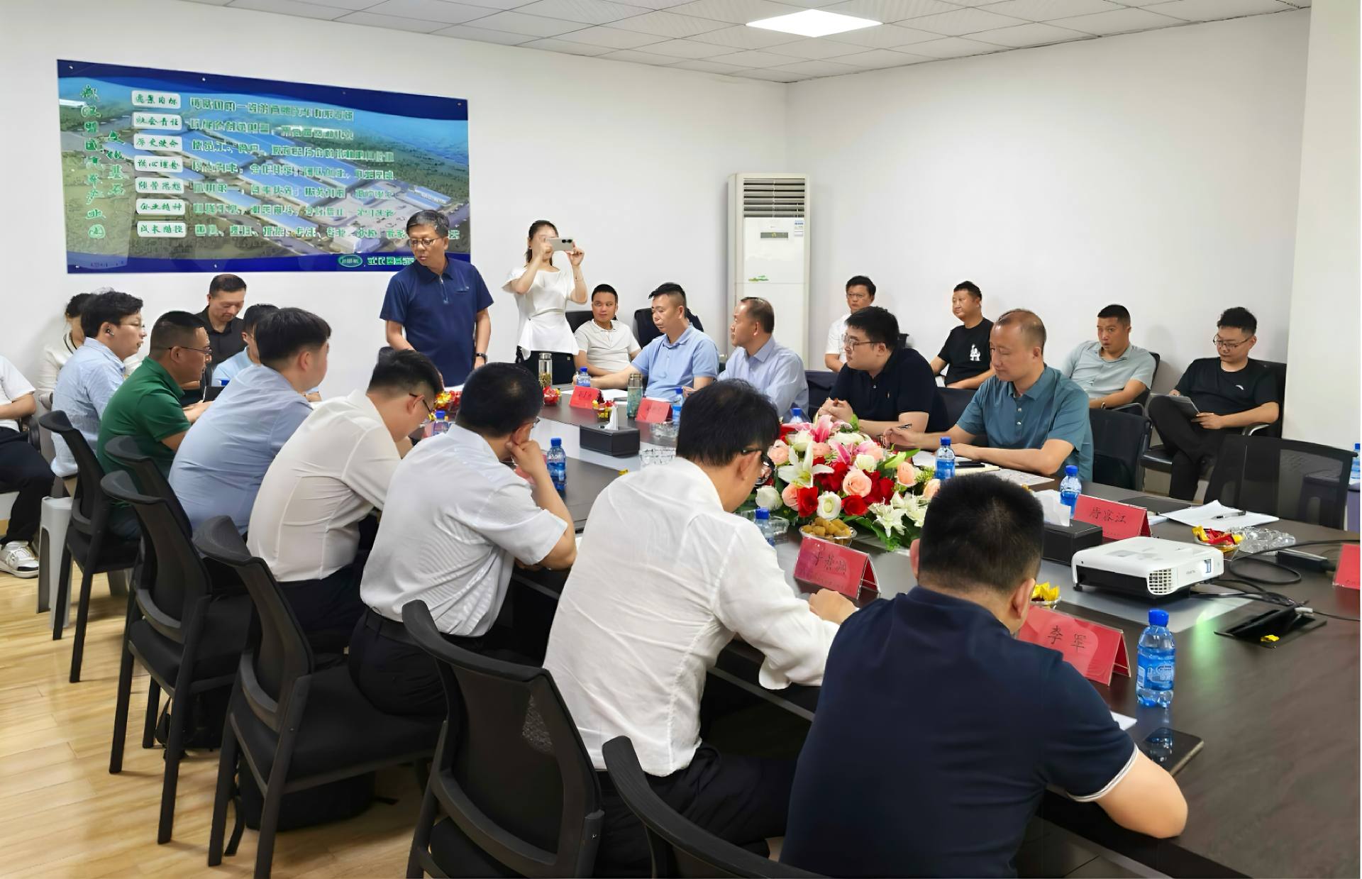 擎動長江經濟帶產業升級 天逸集團深度賦能湖北商專用車出口出海